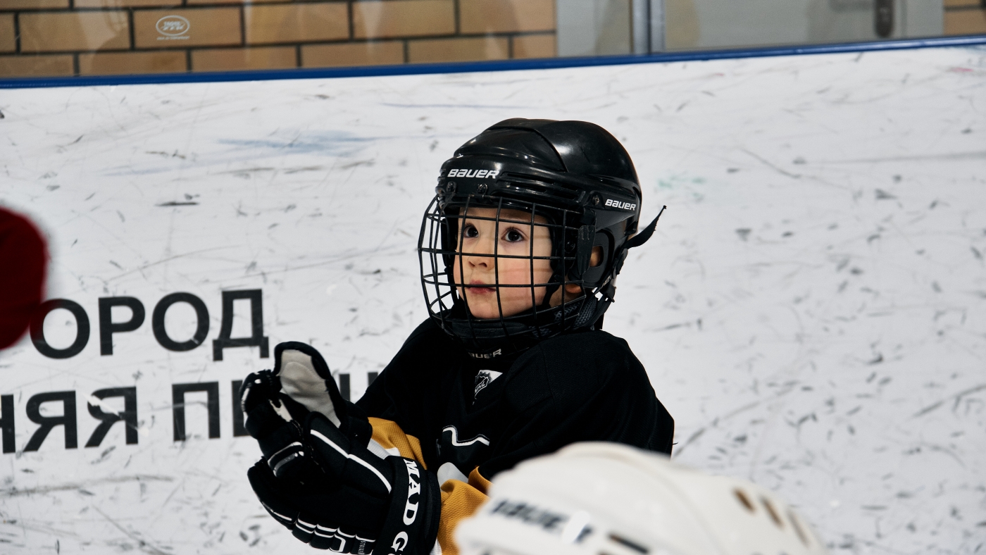 Набор детей  в спортивно-оздоровительные группы  отделения хоккея 
