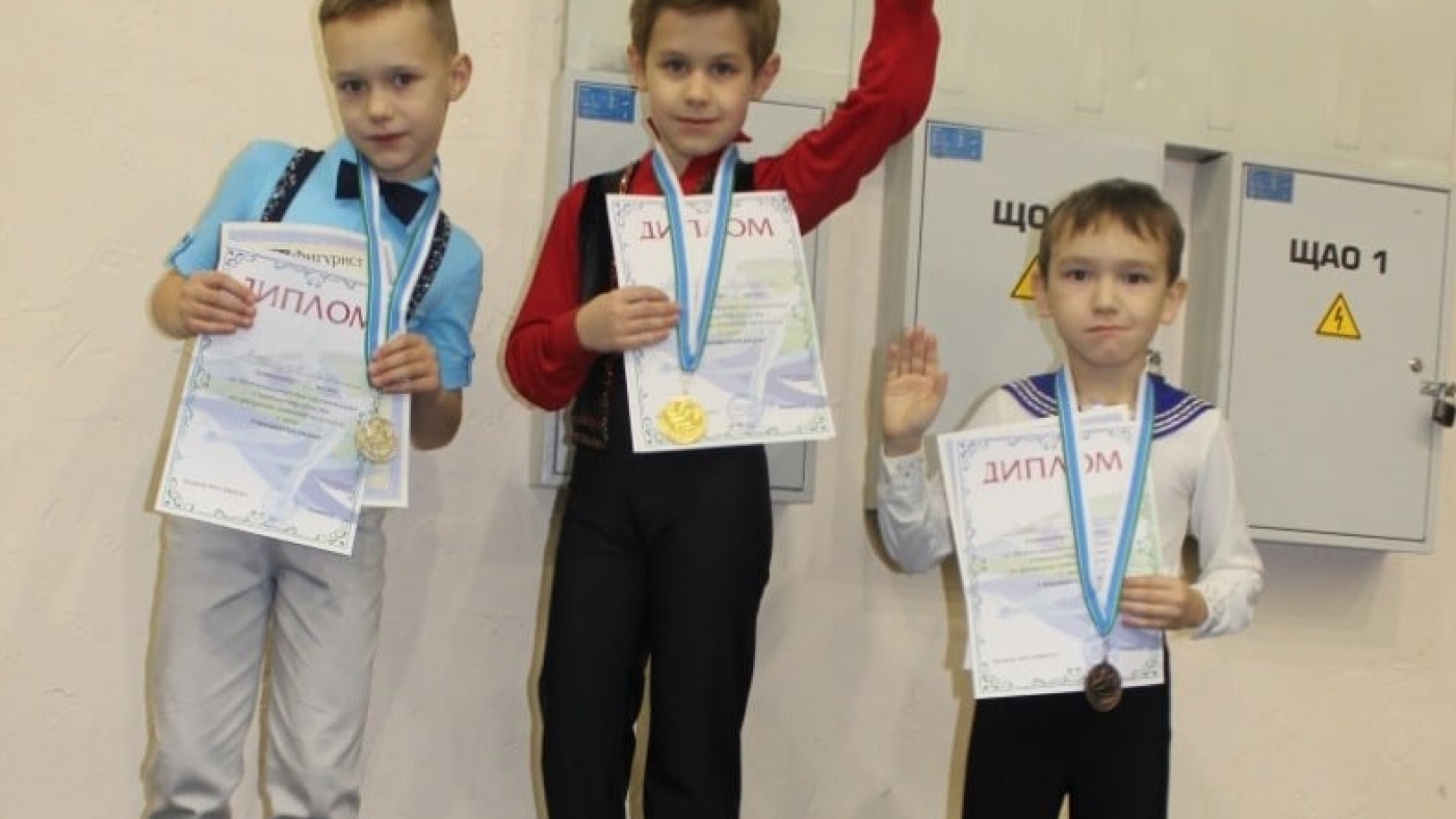 4 этап Межмуниципальных соревнований Свердловской области по фигурному катанию на коньках