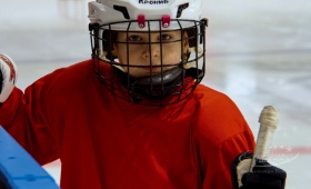 Тренировка маленьких хоккеистов