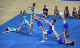 Отделение спортивной акробатики СШ им.Александра Козицына