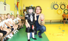 Воспитанники детского сада в хоккейной амуниции