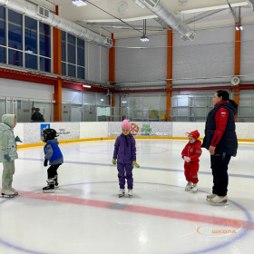 Первая тренировка по фигурному катанию