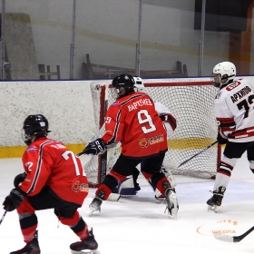 ХК «Авто – Верхняя Пышма» 2008 –  ХК «D13» 2008