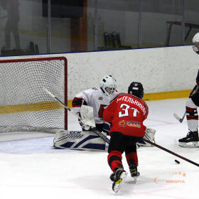 ХК «Авто – Верхняя Пышма» 2008 –  ХК «D13» 2008