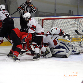 ХК «Авто – Верхняя Пышма» 2008 –  ХК «D13» 2008