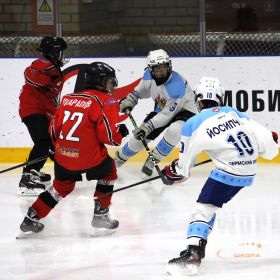 ХК «Авто – Верхняя Пышма» 2011 – ХК «Легенда» 2011