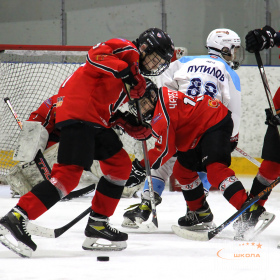 ХК «Авто – Верхняя Пышма» 2011 – ХК «Легенда» 2011