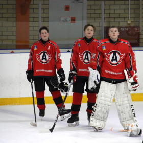 «Авто – Верхняя Пышма» – ХК «Молот»