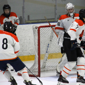 «Авто – Верхняя Пышма» – ХК «Молот»