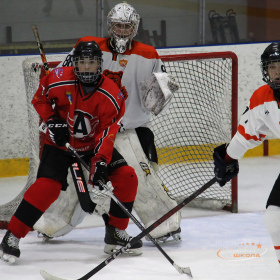 «Авто – Верхняя Пышма» – ХК «Молот»