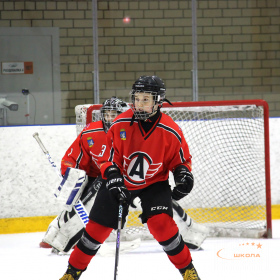 «Авто – Верхняя Пышма» – ХК «Молот»