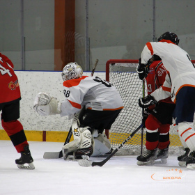 «Авто – Верхняя Пышма» – ХК «Молот»