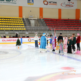 Новогодняя тренировка юных фигуристов