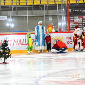 Новогодняя тренировка юных фигуристов