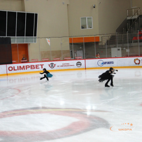 Новогодняя тренировка юных фигуристов