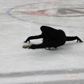 Новогодняя тренировка юных фигуристов