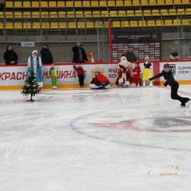 Новогодняя тренировка юных фигуристов