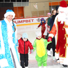 Новогодняя тренировка юных фигуристов