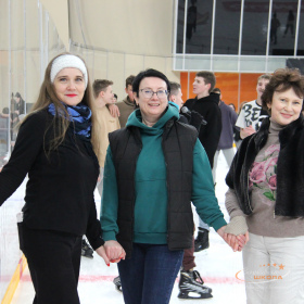 Ночное массовое катание на коньках