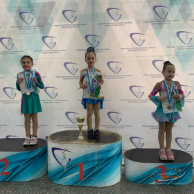 Муканова Стефания, Аскерова Айсель