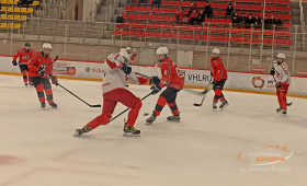 Товарищеские игры между командами ЮХЛ и МХЛ